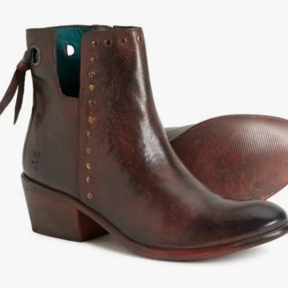 ROAN Women's Australia Stud Leather Chelsea Boots!  Super stylish- worn once!!